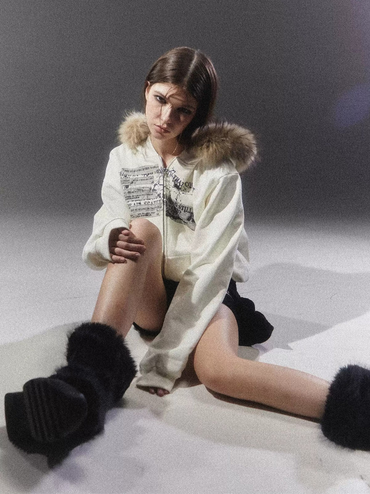 White Fur Collar Graphic Sweatshirt