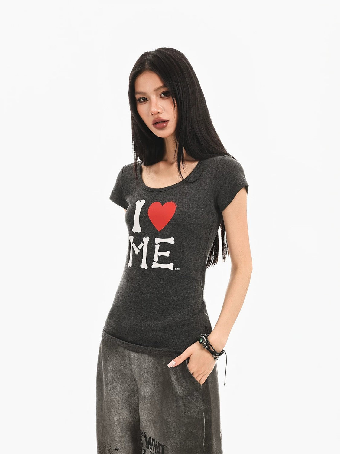 Retro Heart Print Slim Tee