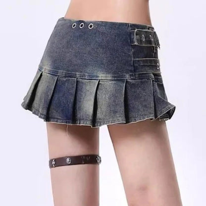 Retro Washed Denim Pleated Skirt with Belt Design