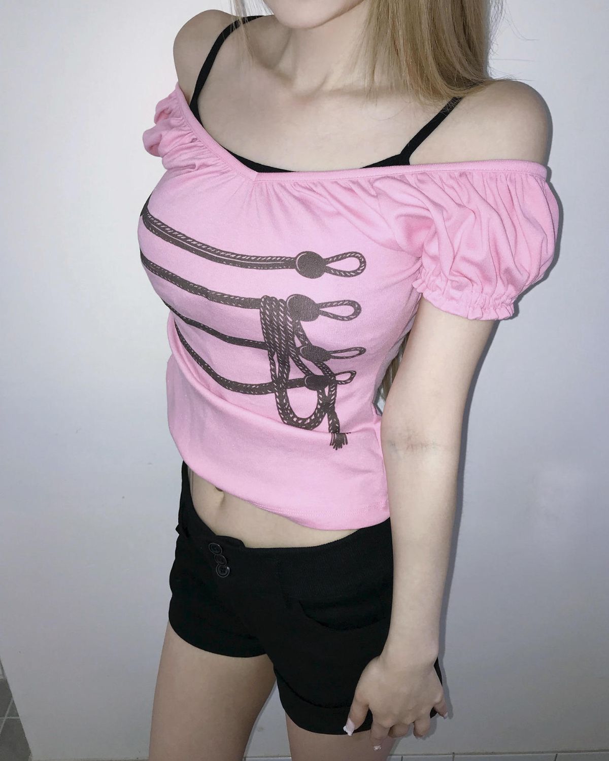 Ruched Graphic Slim Top