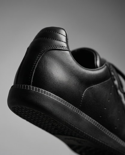 Retro Low Top Racing Shoes