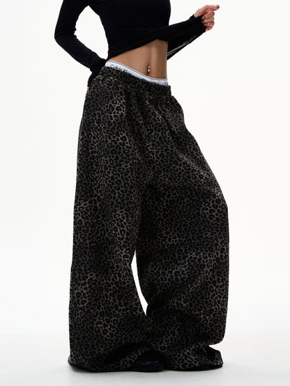 Retro Black Leopard Curved Pants