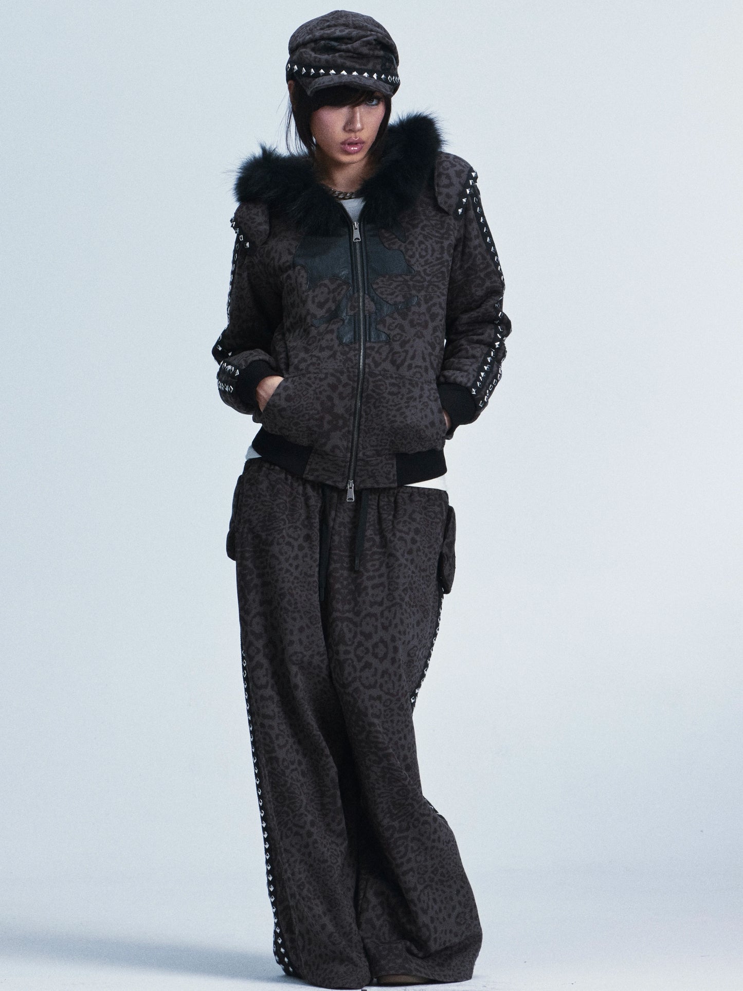 Leopard Print Hooded Sweatshirt & Pants Set with Fuzzy Collar